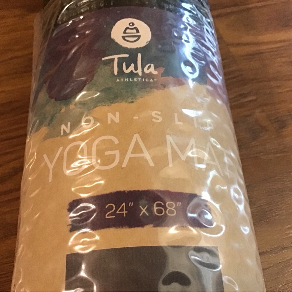 NWT Black Tula Athletica Non Slip Yoga Mat.